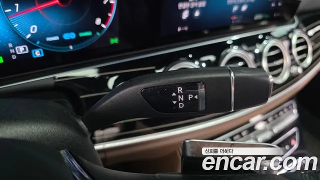 Mercedes-Benz E-Класс 2021 thumb 9