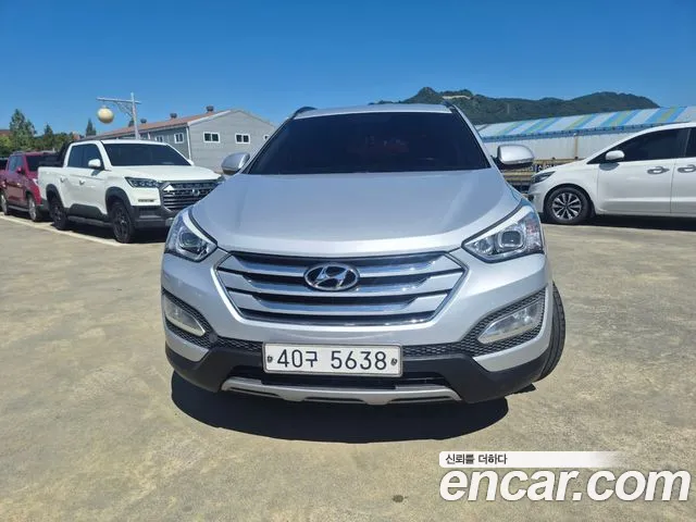 Hyundai Santa Fe 2015 thumb 2