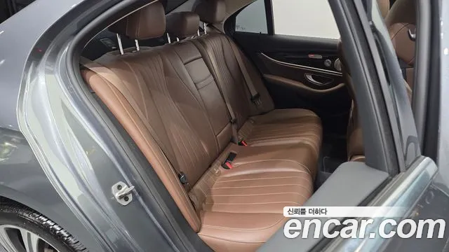 Mercedes-Benz E-Класс 2021 thumb 12