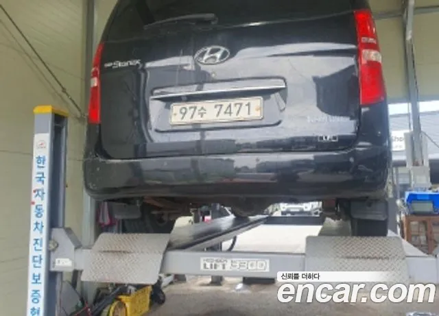 Hyundai Starex 2016 thumb 2