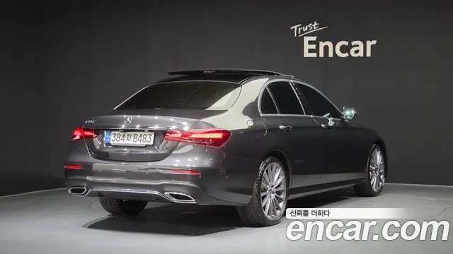 Mercedes-Benz E-Класс 2021 thumb 2