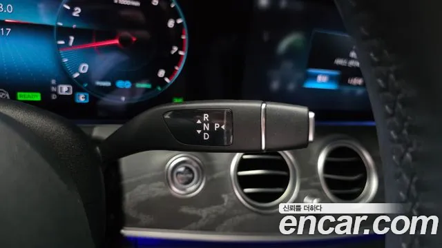 Mercedes-Benz E-Класс 2021 thumb 9