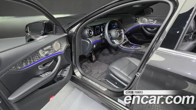Mercedes-Benz E-Класс 2021 thumb 10