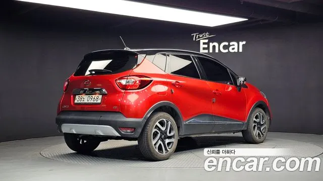 Renault-KoreaSamsung Captur 2016 thumb 2
