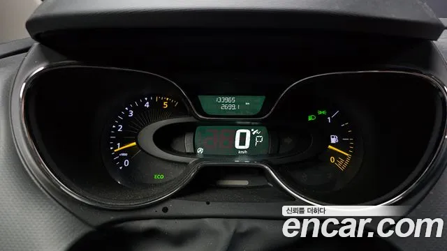 Renault-KoreaSamsung Captur 2016 thumb 8