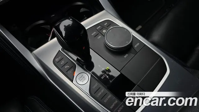BMW 4-Series 2022 thumb 9