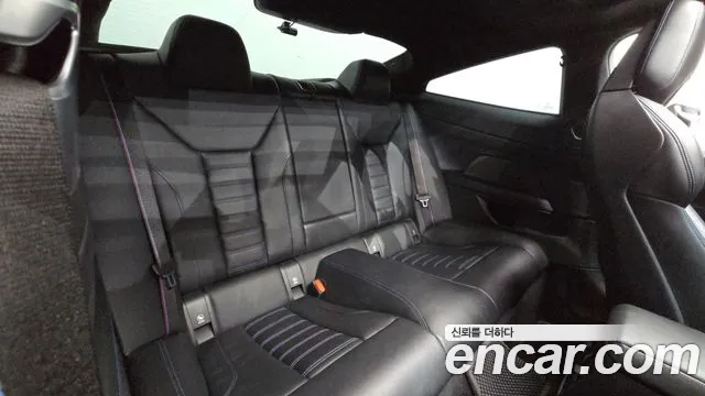 BMW 4-Series 2022 thumb 11