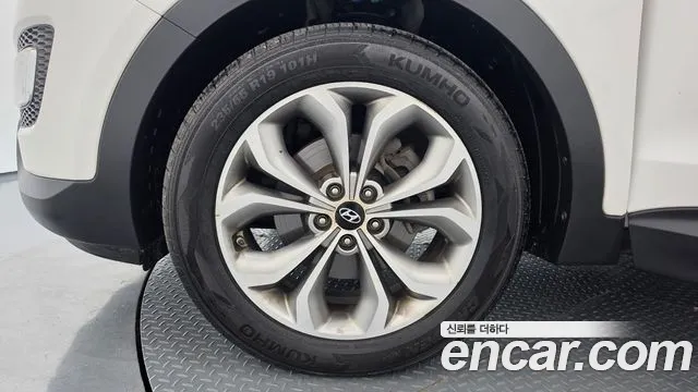 Hyundai Santa Fe 2014 thumb 5