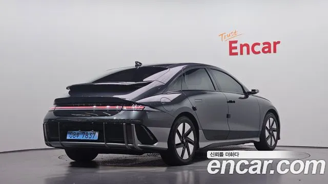 Hyundai IONIQ 6 2023 thumb 2