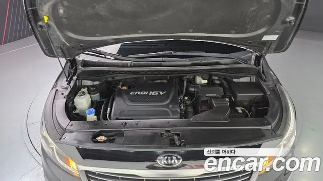 Kia Carnival 2017 thumb 6