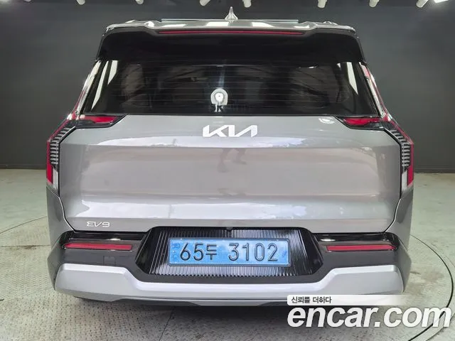 Kia EV9 2023 thumb 2