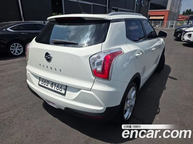 KG_Mobility_Ssangyong TIBOLI 2015 thumb 2