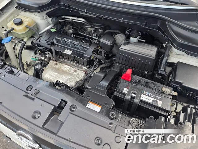 KG_Mobility_Ssangyong TIBOLI 2015 thumb 6