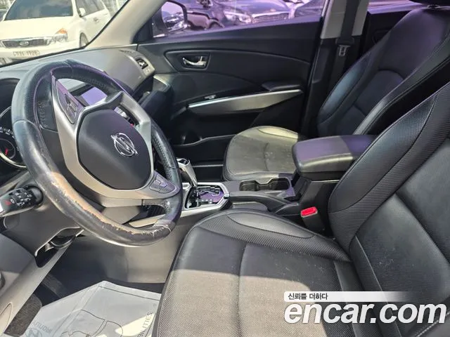 KG_Mobility_Ssangyong TIBOLI 2015 thumb 10