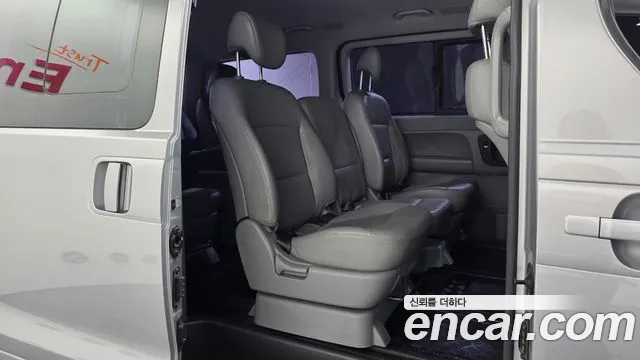 Hyundai Starex 2015 thumb 12