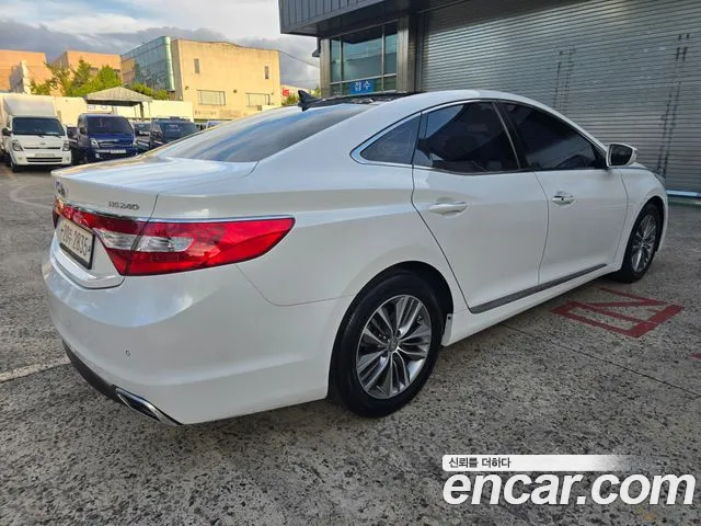 Hyundai Grandeur 2014 thumb 6