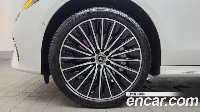 Mercedes-Benz E-Класс 2024 thumb 4