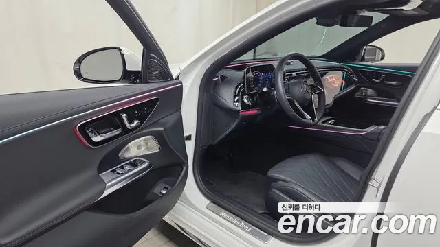 Mercedes-Benz E-Класс 2024 thumb 9