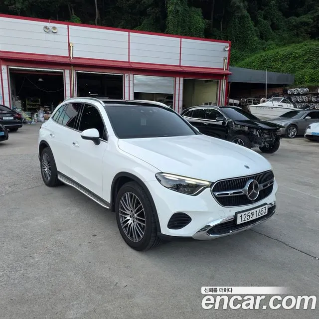 Mercedes-Benz GLC 2023 thumb 8