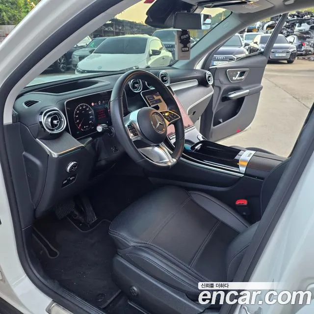 Mercedes-Benz GLC 2023 thumb 9
