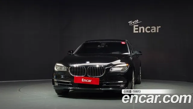 BMW 7-Series 2015 thumb 3