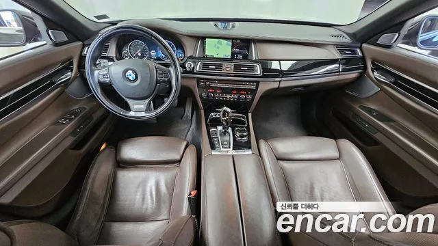 BMW 7-Series 2015 thumb 7