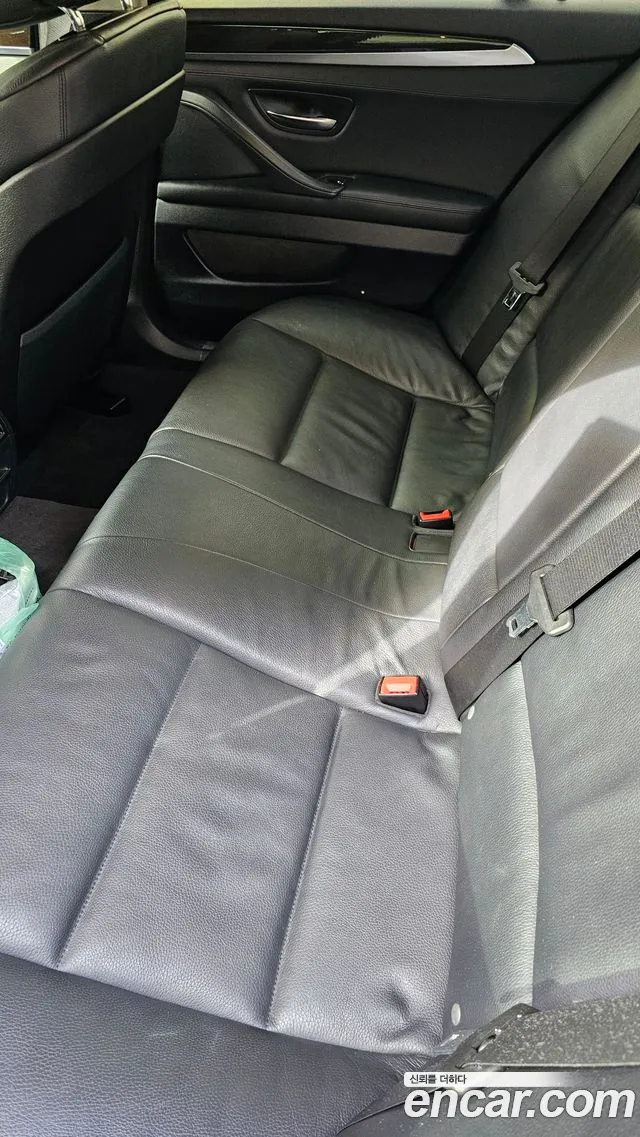 BMW 5-Series 2012 thumb 5