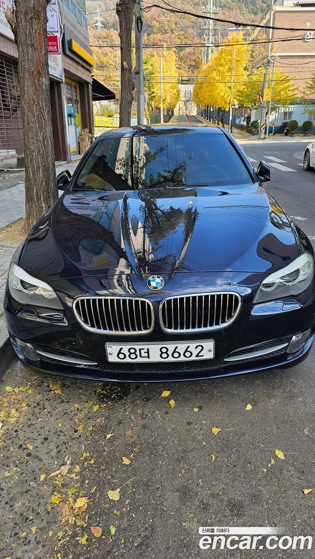 BMW 5-Series 2012 thumb 12