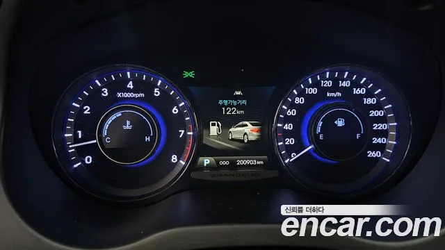 Hyundai Grandeur 2013 thumb 8