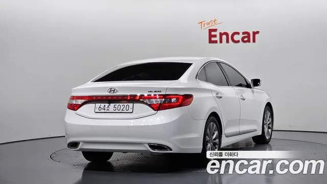 Hyundai Grandeur 2011 thumb 2