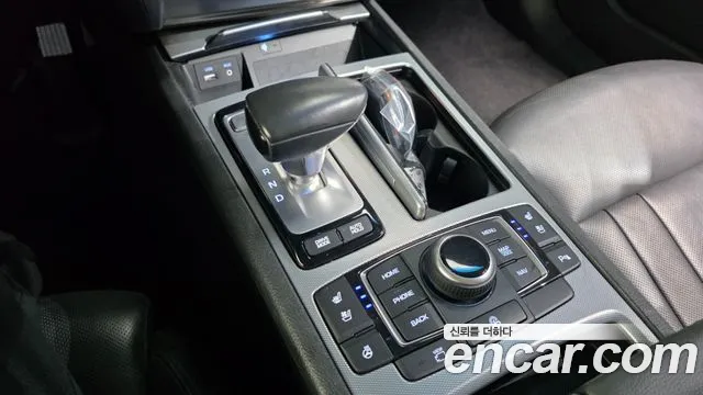 Genesis G80 2017 thumb 8
