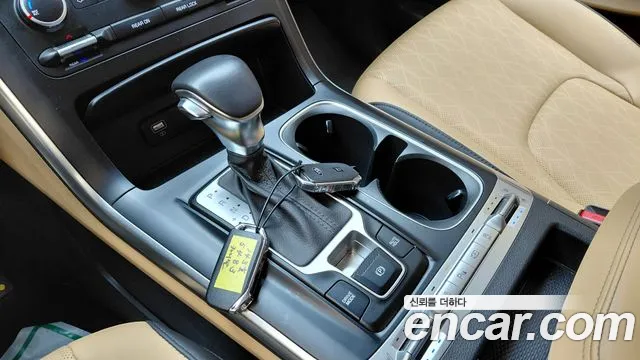 Kia Carnival 2021 thumb 9