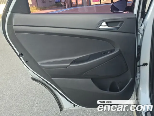 Hyundai Tucson 2017 thumb 10