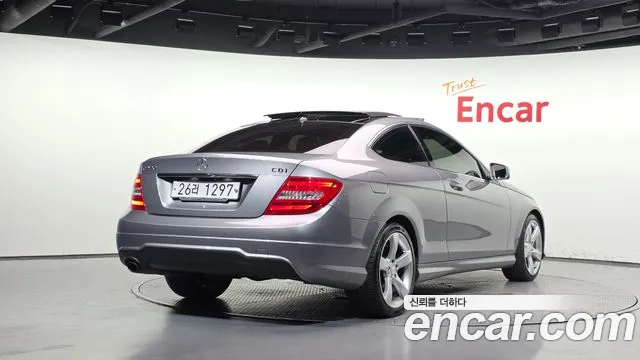 Mercedes-Benz C-Класс 2013 thumb 2