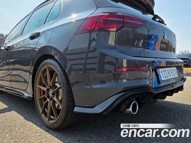 Volkswagen Golf Sportsvan 2023 thumb 4
