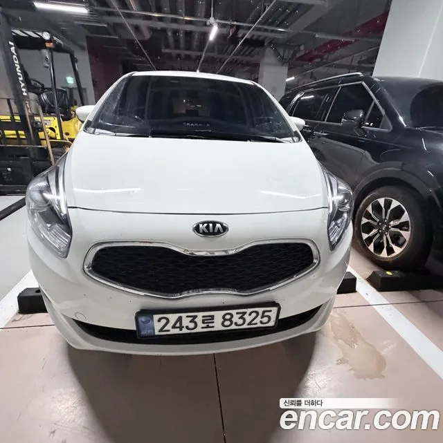 Kia Carens 2013 thumb 3