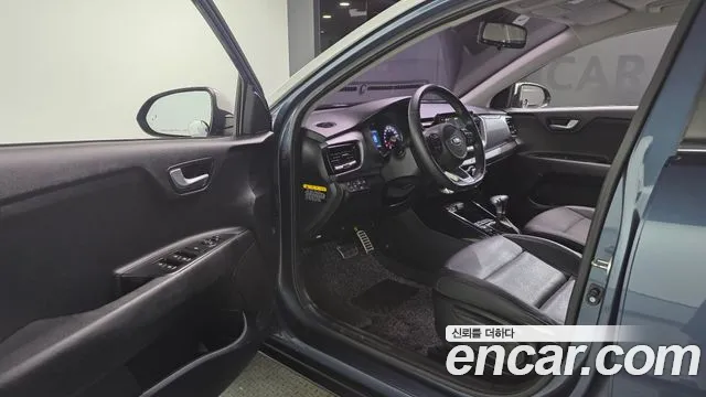 Kia Stonic 2018 thumb 10