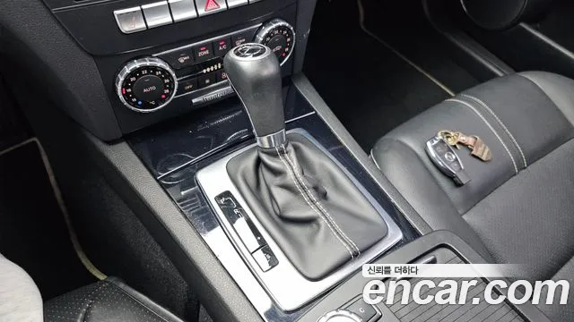 Mercedes-Benz C-Класс 2013 thumb 9