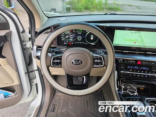 Kia Carnival 2021 thumb 9