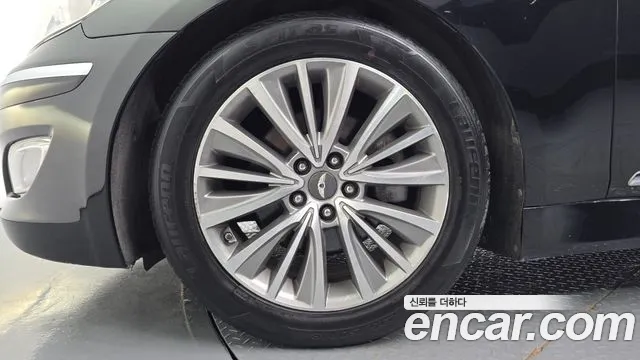Hyundai Genesis 2012 thumb 5