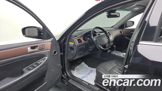 Hyundai Genesis 2012 thumb 10