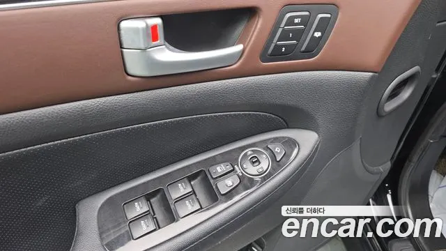 Hyundai Genesis 2012 thumb 12