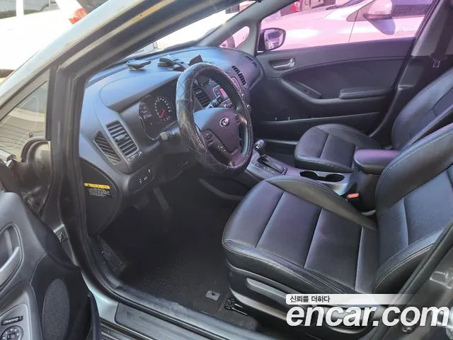 Kia K3 2015 thumb 10