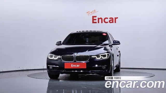 BMW 3-Series 2016 thumb 3