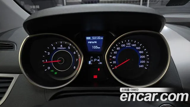 Hyundai Avante 2013 thumb 8