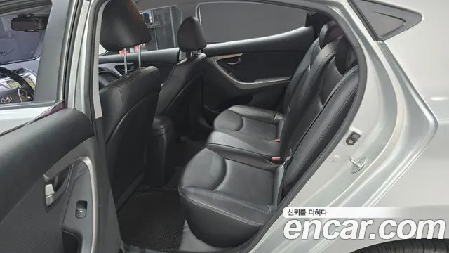 Hyundai Avante 2013 thumb 11