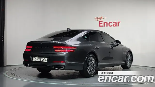 Genesis G80 2020 thumb 2