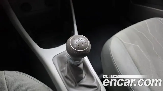 Kia Morning 2014 thumb 9