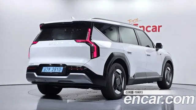 Kia EV9 2024 thumb 2