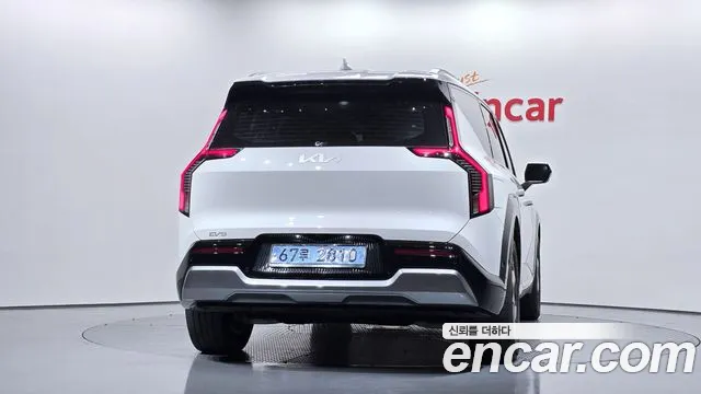 Kia EV9 2024 thumb 4